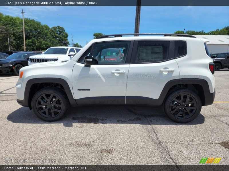 Alpine White / Black 2022 Jeep Renegade Altitude 4x4