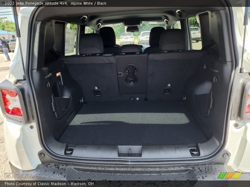 Alpine White / Black 2022 Jeep Renegade Altitude 4x4