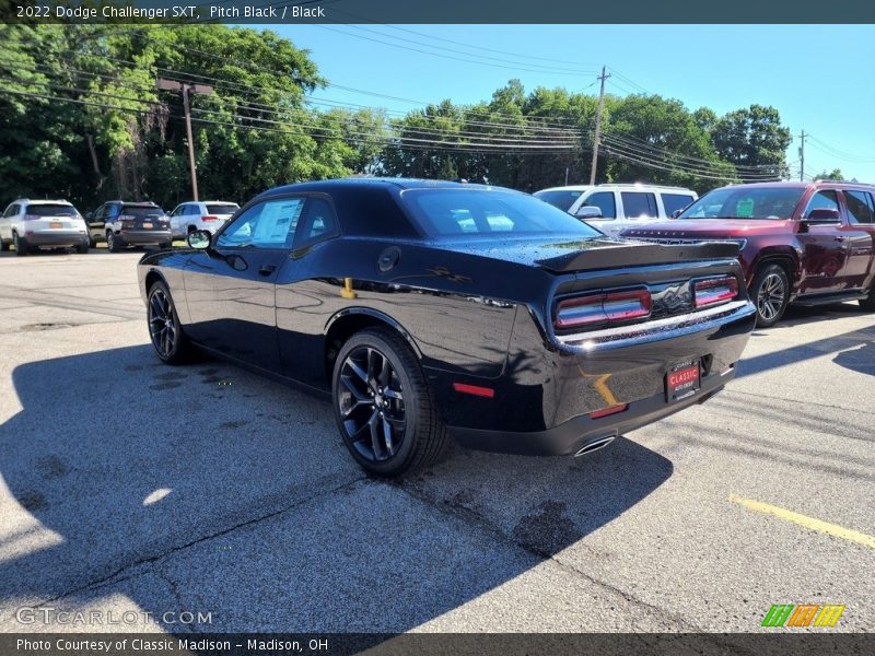 Pitch Black / Black 2022 Dodge Challenger SXT