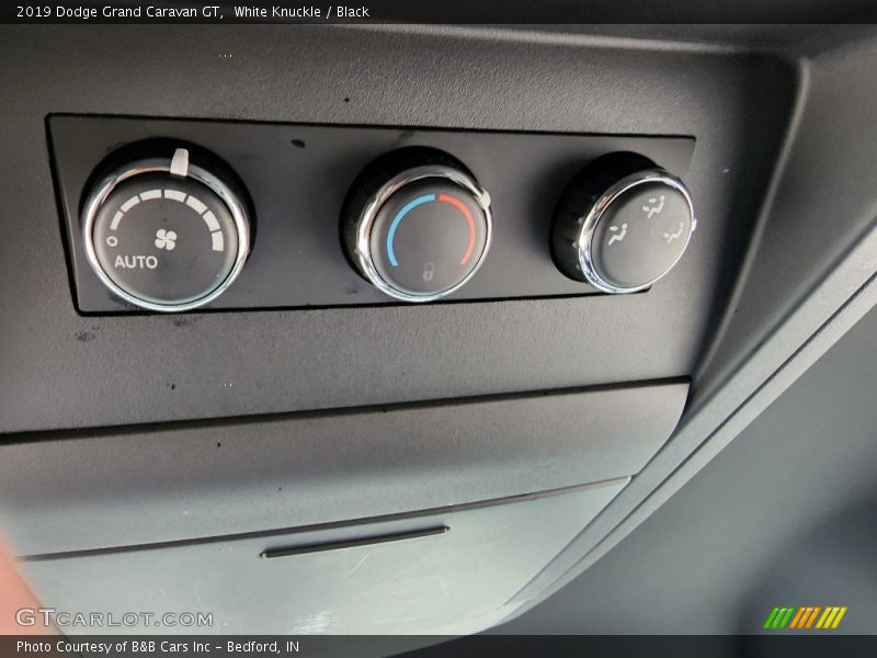 White Knuckle / Black 2019 Dodge Grand Caravan GT