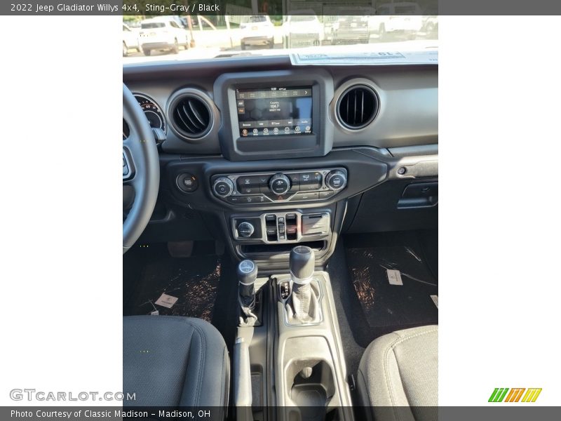 Sting-Gray / Black 2022 Jeep Gladiator Willys 4x4