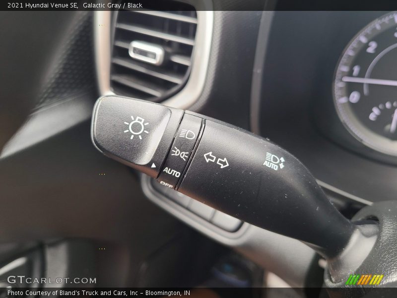 Galactic Gray / Black 2021 Hyundai Venue SE