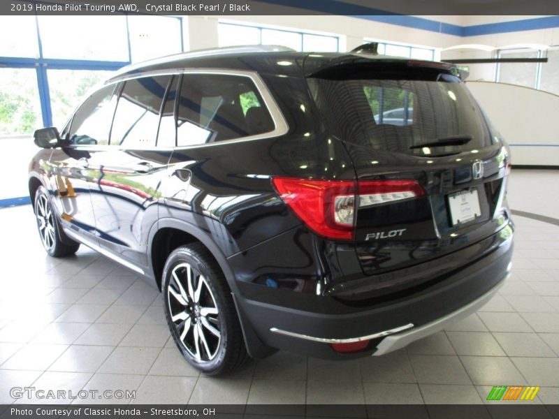 Crystal Black Pearl / Black 2019 Honda Pilot Touring AWD