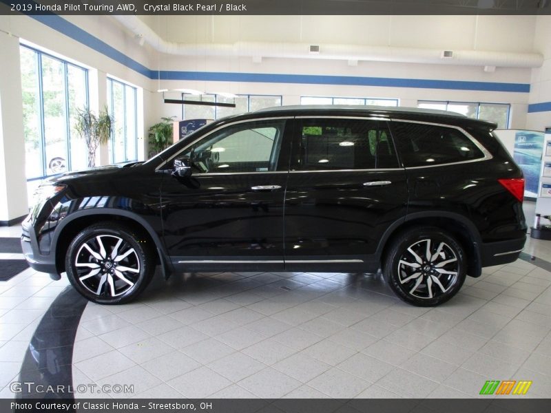 Crystal Black Pearl / Black 2019 Honda Pilot Touring AWD