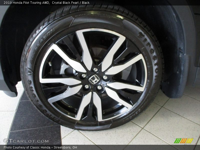 Crystal Black Pearl / Black 2019 Honda Pilot Touring AWD