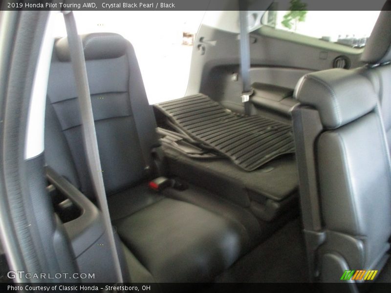 Crystal Black Pearl / Black 2019 Honda Pilot Touring AWD