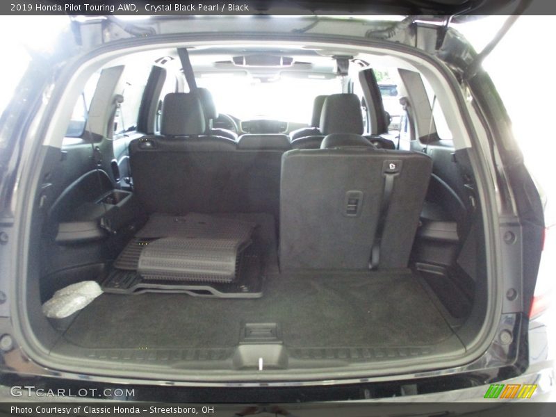 Crystal Black Pearl / Black 2019 Honda Pilot Touring AWD