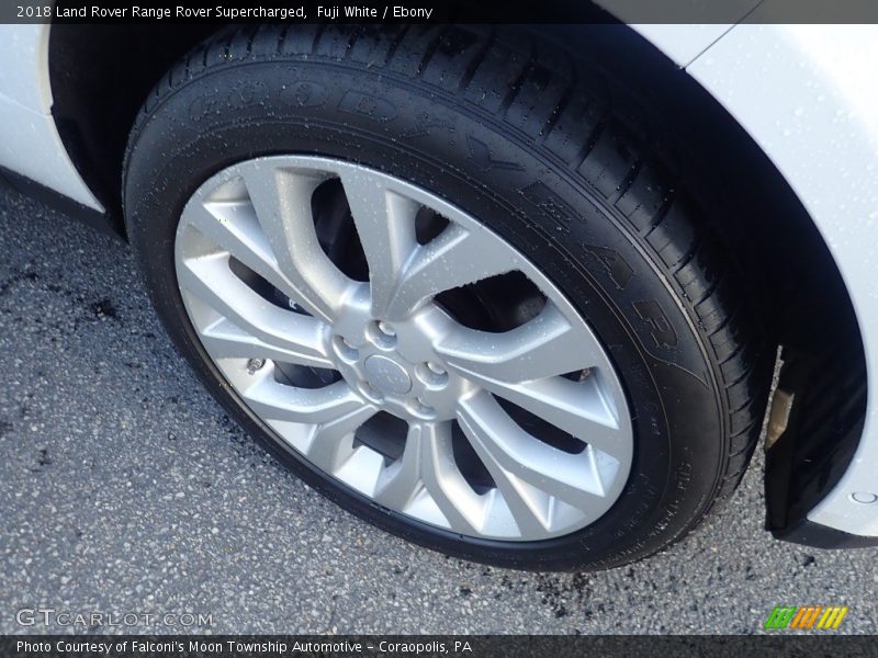 Fuji White / Ebony 2018 Land Rover Range Rover Supercharged