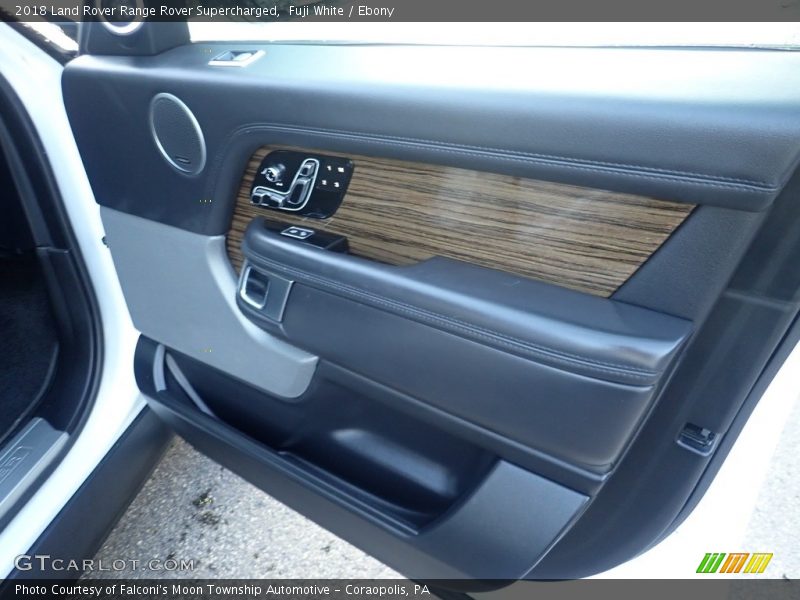 Fuji White / Ebony 2018 Land Rover Range Rover Supercharged