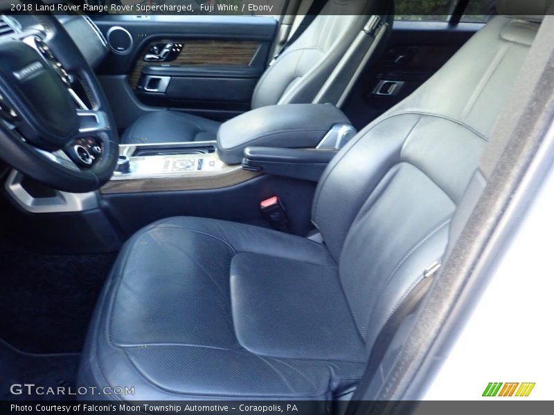 Fuji White / Ebony 2018 Land Rover Range Rover Supercharged