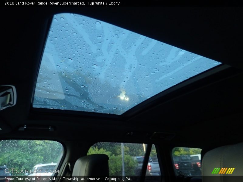 Fuji White / Ebony 2018 Land Rover Range Rover Supercharged