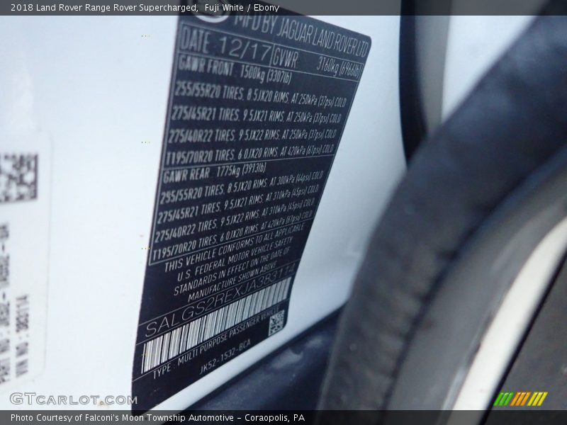 Fuji White / Ebony 2018 Land Rover Range Rover Supercharged