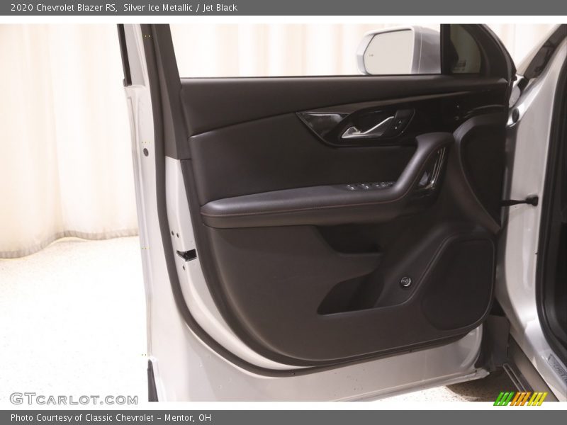 Silver Ice Metallic / Jet Black 2020 Chevrolet Blazer RS