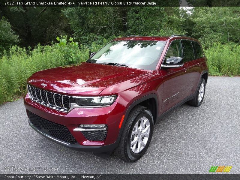 Velvet Red Pearl / Global Black/Wicker Beige 2022 Jeep Grand Cherokee Limited 4x4