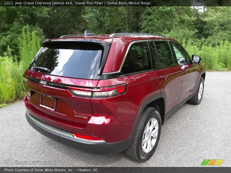 Velvet Red Pearl / Global Black/Wicker Beige 2022 Jeep Grand Cherokee Limited 4x4