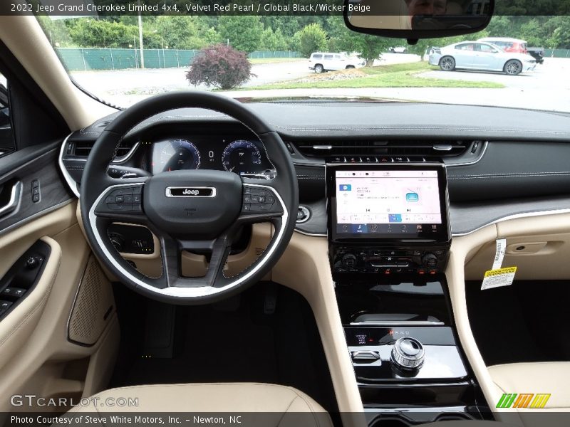 Dashboard of 2022 Grand Cherokee Limited 4x4