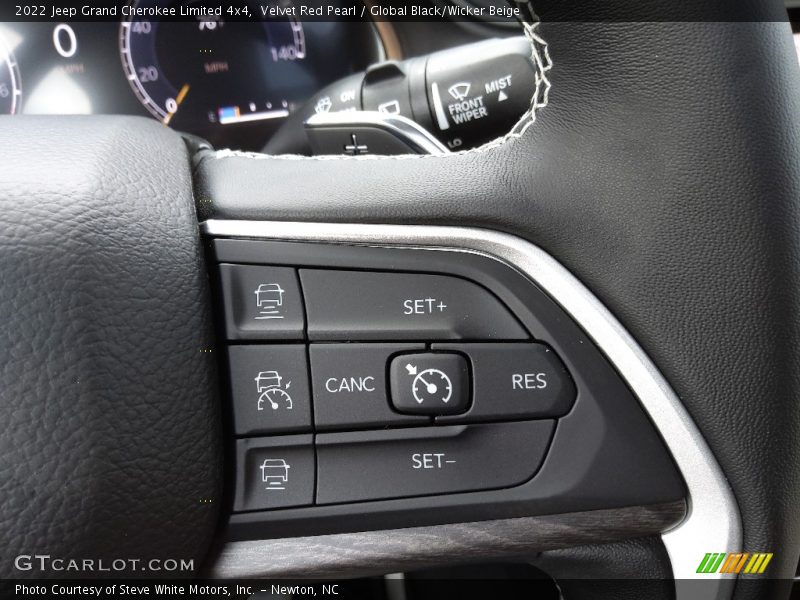  2022 Grand Cherokee Limited 4x4 Steering Wheel