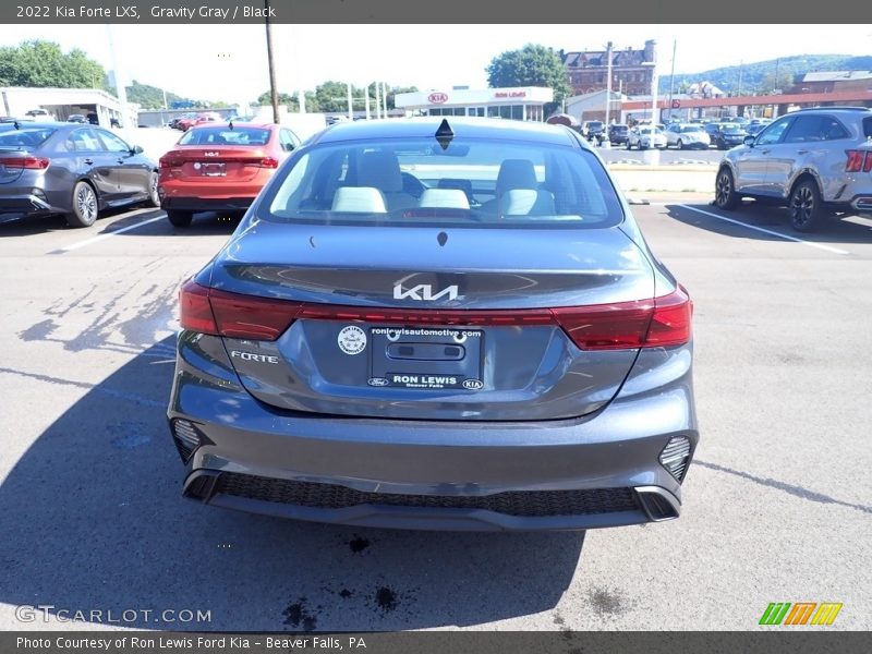 Gravity Gray / Black 2022 Kia Forte LXS
