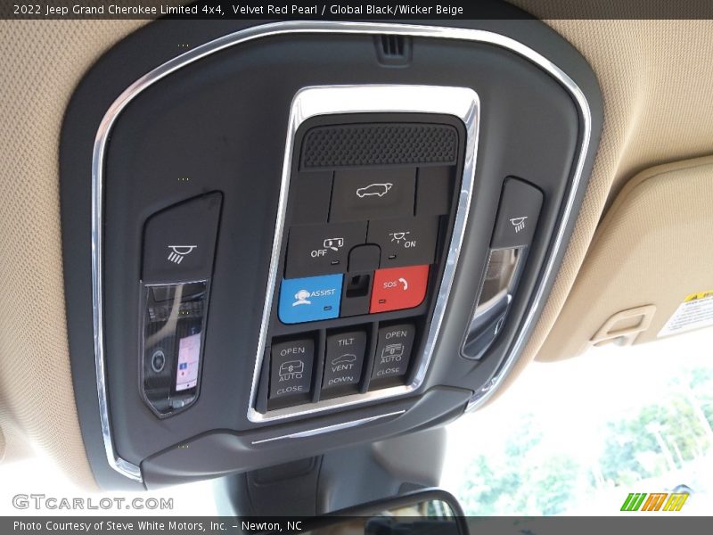 Velvet Red Pearl / Global Black/Wicker Beige 2022 Jeep Grand Cherokee Limited 4x4