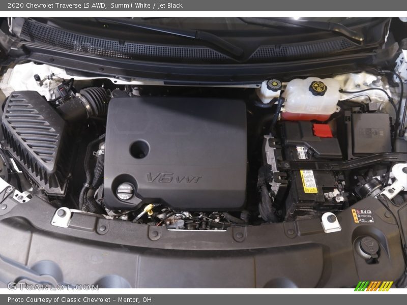 Summit White / Jet Black 2020 Chevrolet Traverse LS AWD