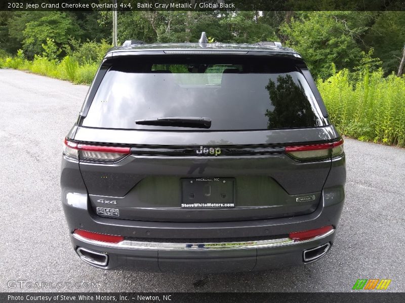 Baltic Gray Metallic / Global Black 2022 Jeep Grand Cherokee Overland 4x4