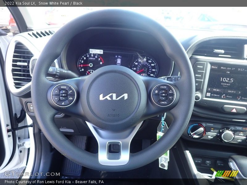Snow White Pearl / Black 2022 Kia Soul LX