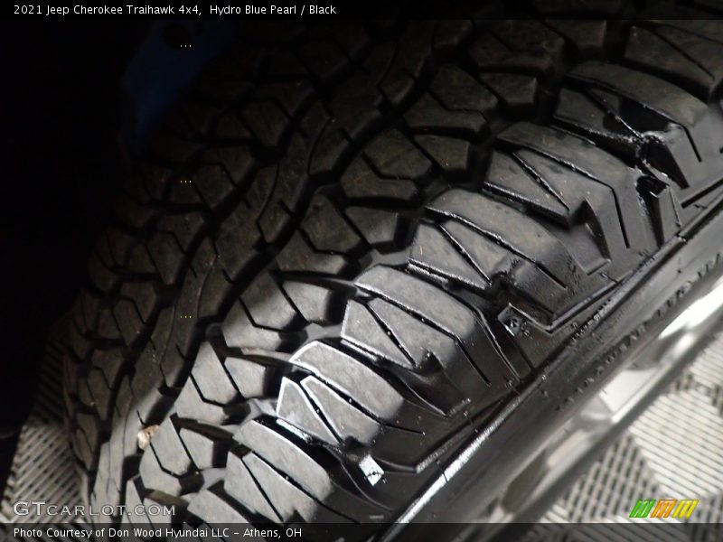Hydro Blue Pearl / Black 2021 Jeep Cherokee Traihawk 4x4