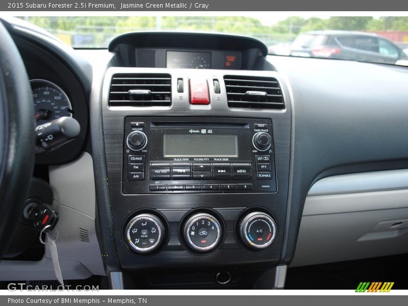 Jasmine Green Metallic / Gray 2015 Subaru Forester 2.5i Premium