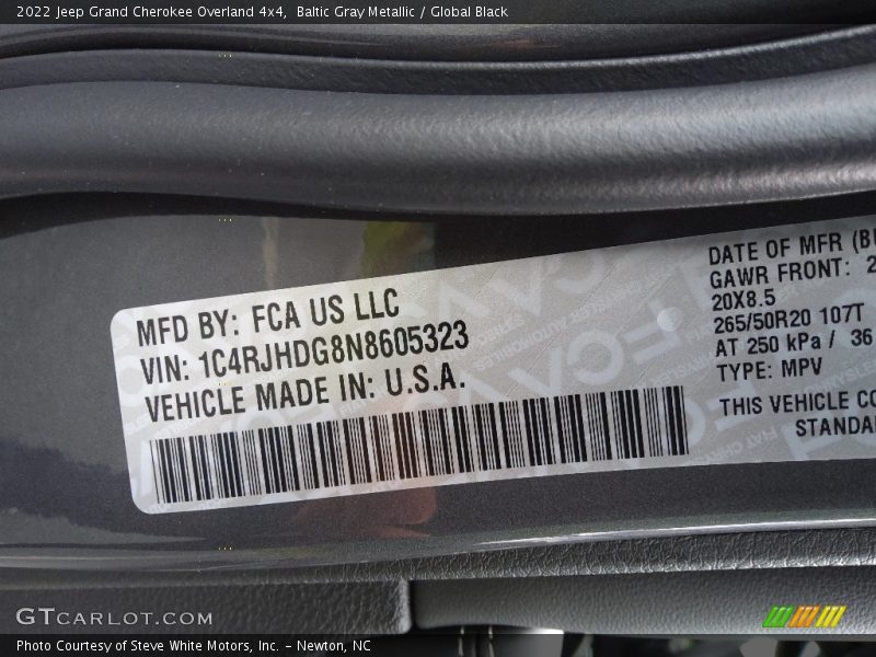 Baltic Gray Metallic / Global Black 2022 Jeep Grand Cherokee Overland 4x4