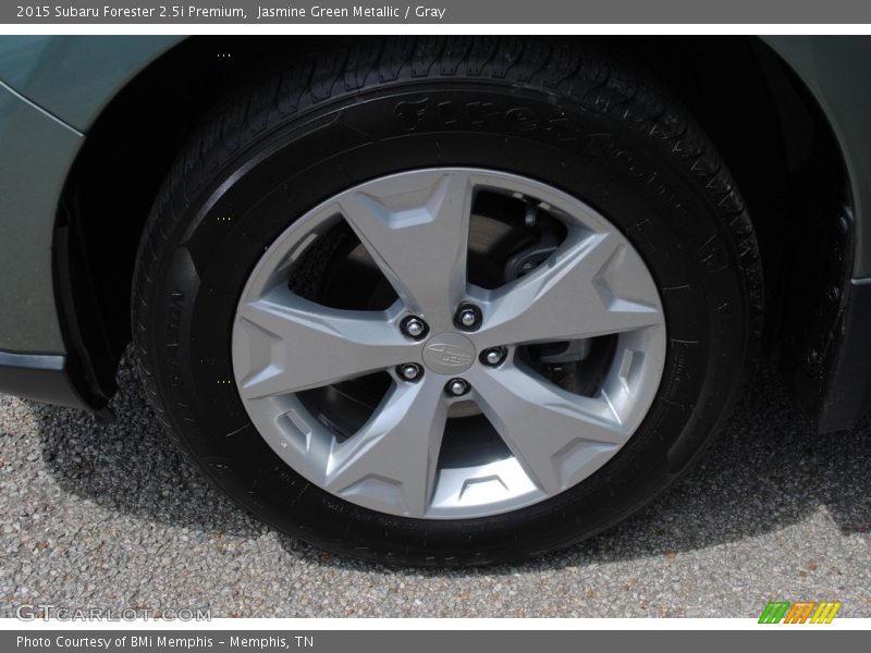 Jasmine Green Metallic / Gray 2015 Subaru Forester 2.5i Premium