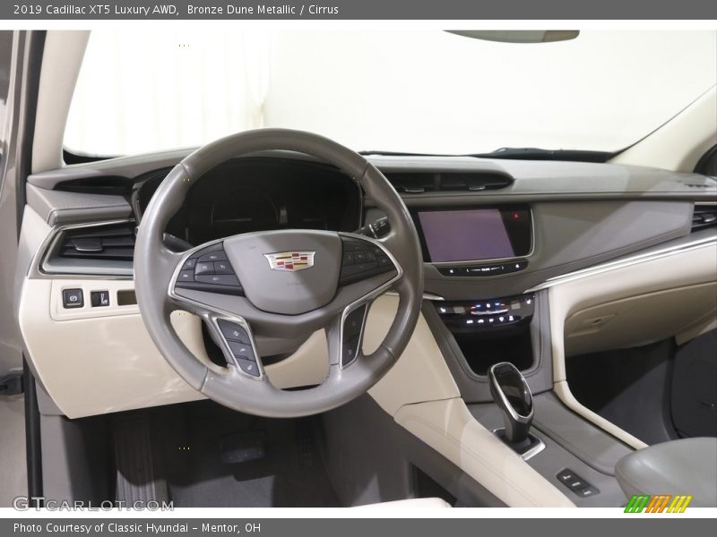 Bronze Dune Metallic / Cirrus 2019 Cadillac XT5 Luxury AWD