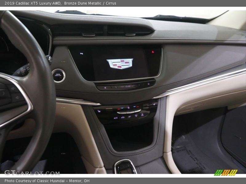 Bronze Dune Metallic / Cirrus 2019 Cadillac XT5 Luxury AWD