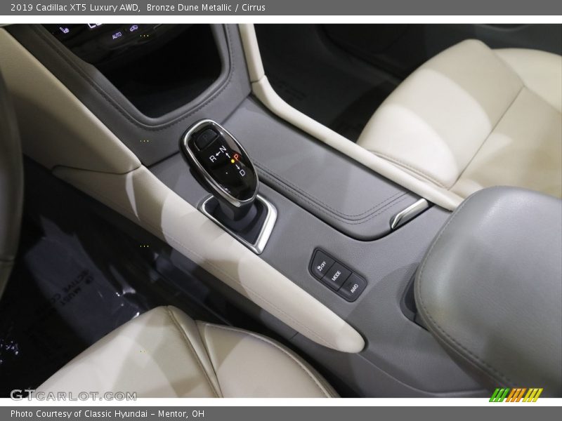 Bronze Dune Metallic / Cirrus 2019 Cadillac XT5 Luxury AWD