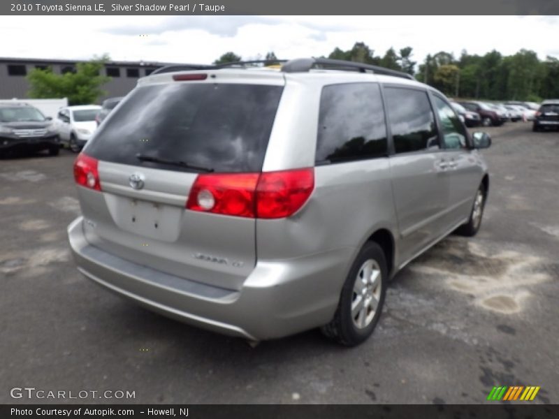 Silver Shadow Pearl / Taupe 2010 Toyota Sienna LE