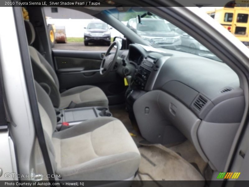 Silver Shadow Pearl / Taupe 2010 Toyota Sienna LE