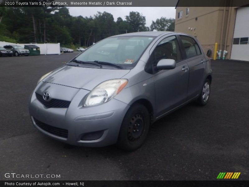 Meteorite Metallic / Dark Charcoal 2010 Toyota Yaris 5 Door Liftback