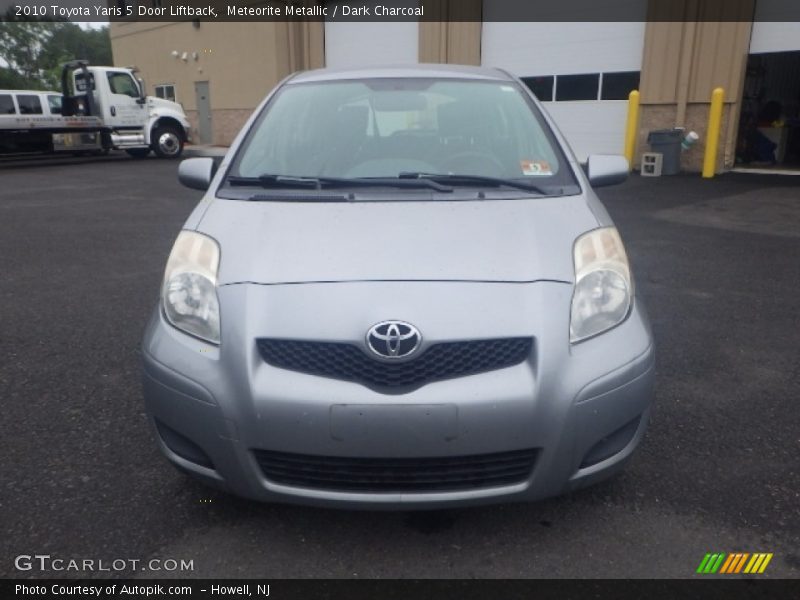 Meteorite Metallic / Dark Charcoal 2010 Toyota Yaris 5 Door Liftback