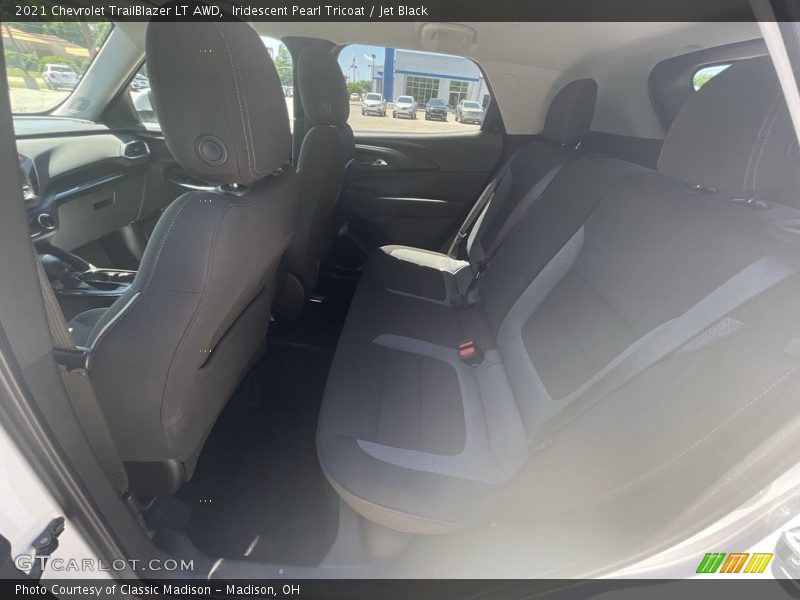 Iridescent Pearl Tricoat / Jet Black 2021 Chevrolet TrailBlazer LT AWD