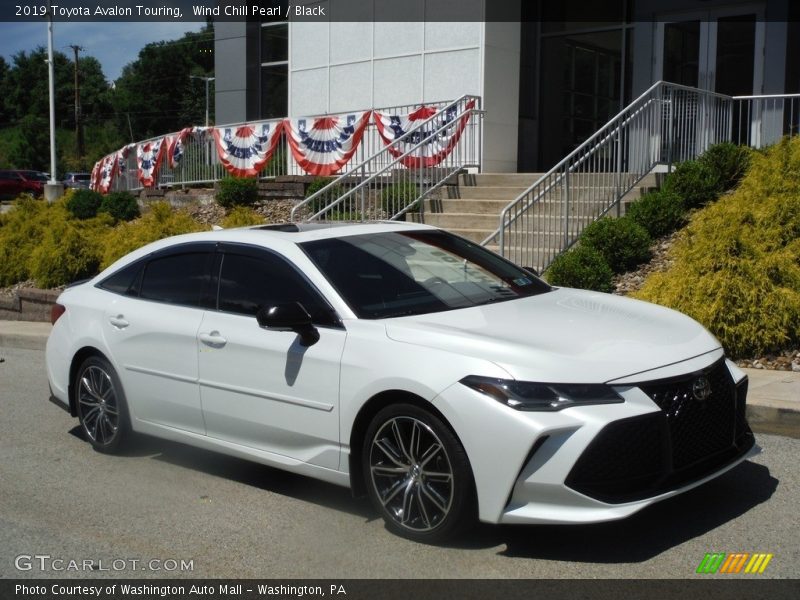 Wind Chill Pearl / Black 2019 Toyota Avalon Touring