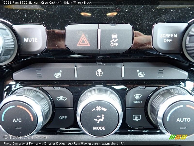 Bright White / Black 2022 Ram 3500 Big Horn Crew Cab 4x4