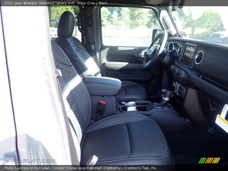 Sting-Gray / Black 2022 Jeep Wrangler Unlimited Sahara 4x4