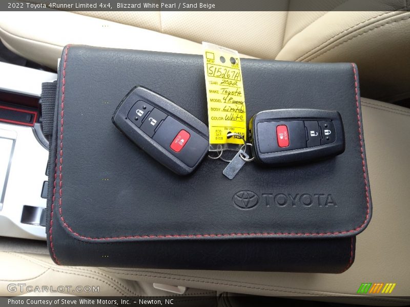 Keys of 2022 4Runner Limited 4x4