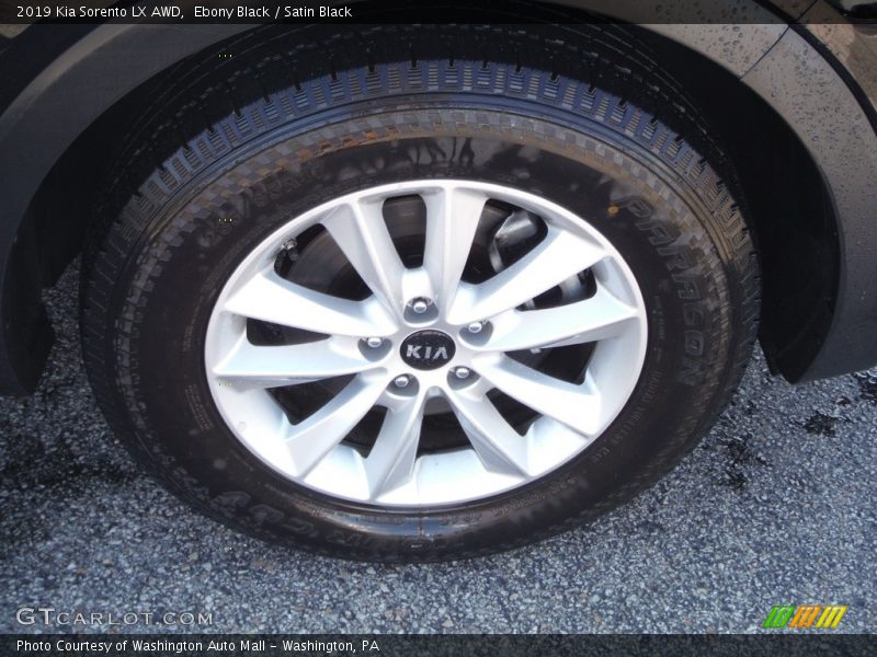 Ebony Black / Satin Black 2019 Kia Sorento LX AWD