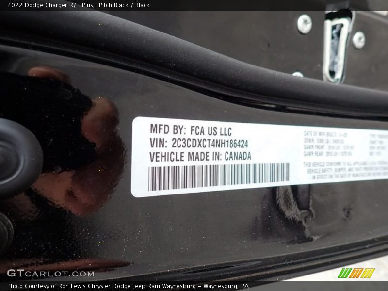 Pitch Black / Black 2022 Dodge Charger R/T Plus