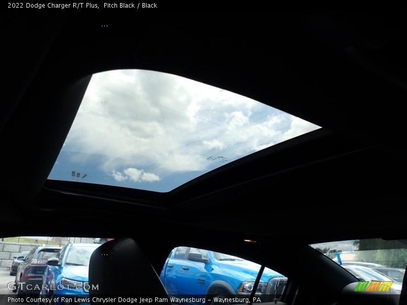 Pitch Black / Black 2022 Dodge Charger R/T Plus