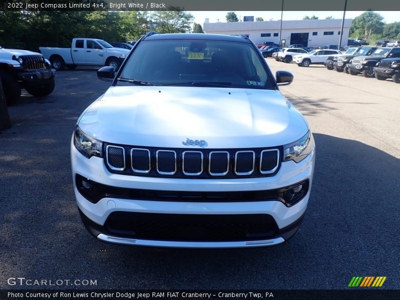 Bright White / Black 2022 Jeep Compass Limited 4x4