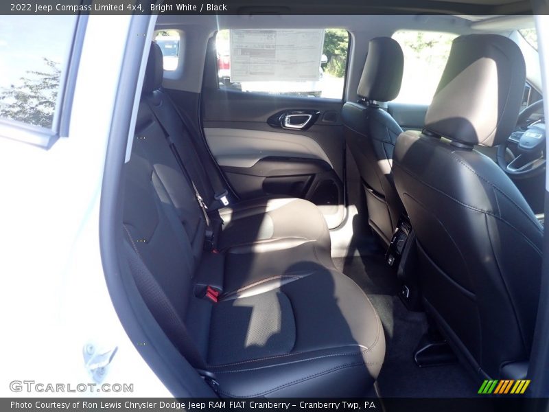 Bright White / Black 2022 Jeep Compass Limited 4x4