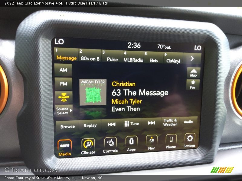 Audio System of 2022 Gladiator Mojave 4x4