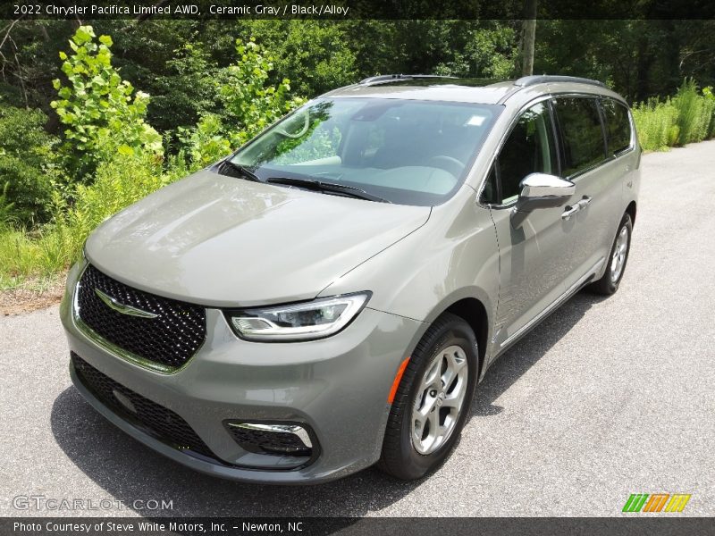 Ceramic Gray / Black/Alloy 2022 Chrysler Pacifica Limited AWD