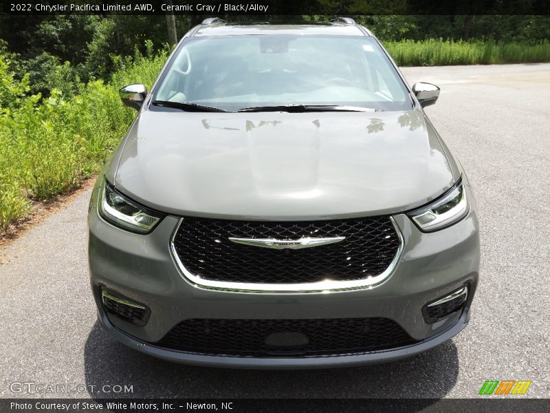 Ceramic Gray / Black/Alloy 2022 Chrysler Pacifica Limited AWD